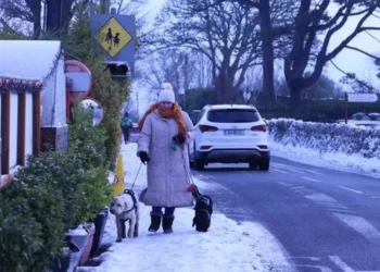 dublin weather unsettled conditions ahead as temperatures drop to zero