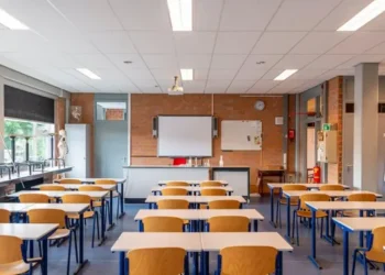 Government Tells Schools to Stop Relying on Parents to Cover Classroom Shortfalls