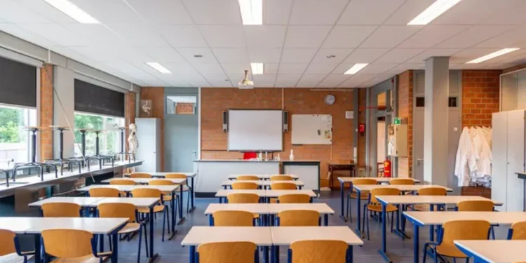 Government Tells Schools to Stop Relying on Parents to Cover Classroom Shortfalls